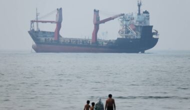 Ship Runs Aground in Strait of Hormuz, Iranian State TV Reports