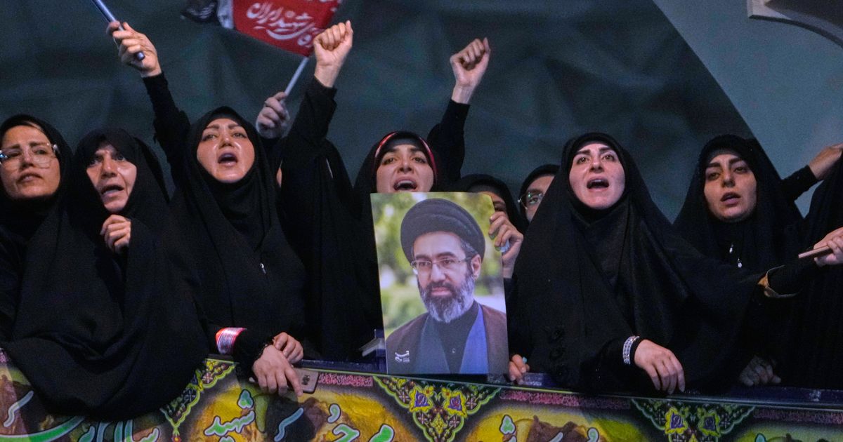 US reimposes blockade and steps up strikes as Iran threatens to halt Mideast energy exports :: WRAL.com