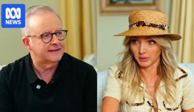 Anthony Albanese 'unequivocally' apologises for saying he would 'shag' Kylie Minogue during podcast game