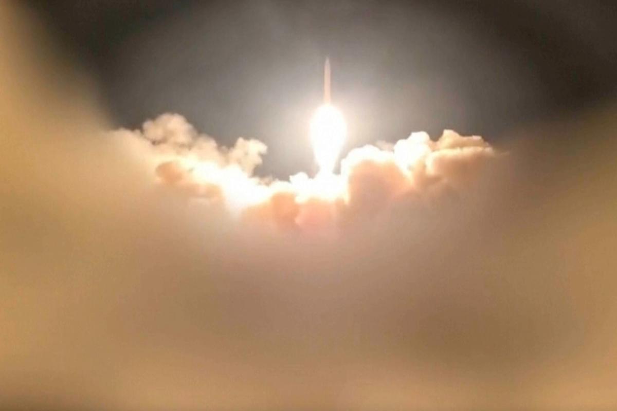 US military launches airstrikes on Iran after foiled missile attack on US forces