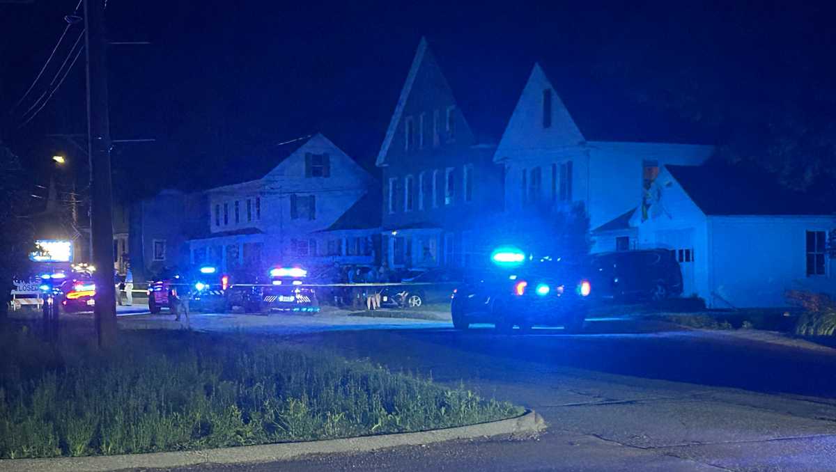 Developing: Large police presence on Grove Street in Peterborough