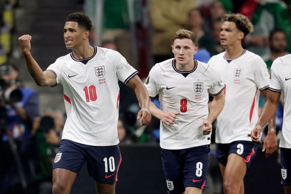 England's World Cup quarter-final against Norway could be overshadowed by the weather, with extreme heat and the threat of thunderstorms raising the possibility of another delayed kick-off in Miami