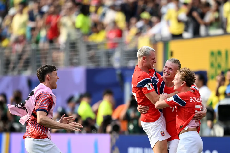 Norway players celebrate Erling Haaland's goal against Brazil