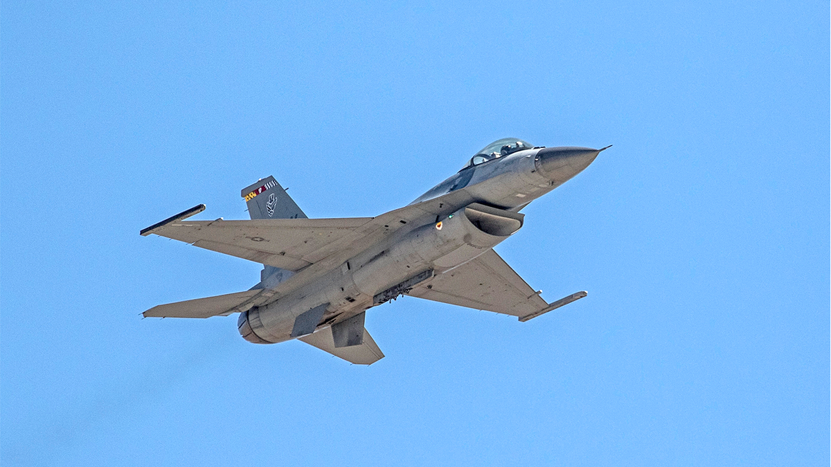 F-16 jet fighter