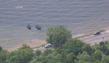 3 dead after boat capsizes on Geneva Lake in Wisconsin during severe storm; source says victims are children