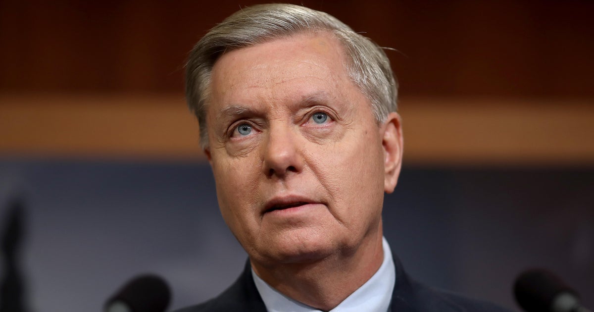 Sen. Lindsey Graham dies at 71 after "brief and sudden illness"