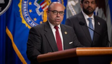 Top federal prosecutor in Chicago says more than 1,000 cases under review after Broadview Six misconduct revelations