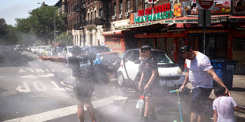 New York City sets hottest midnight temperature at LaGuardia Airport amid East Coast heat wave