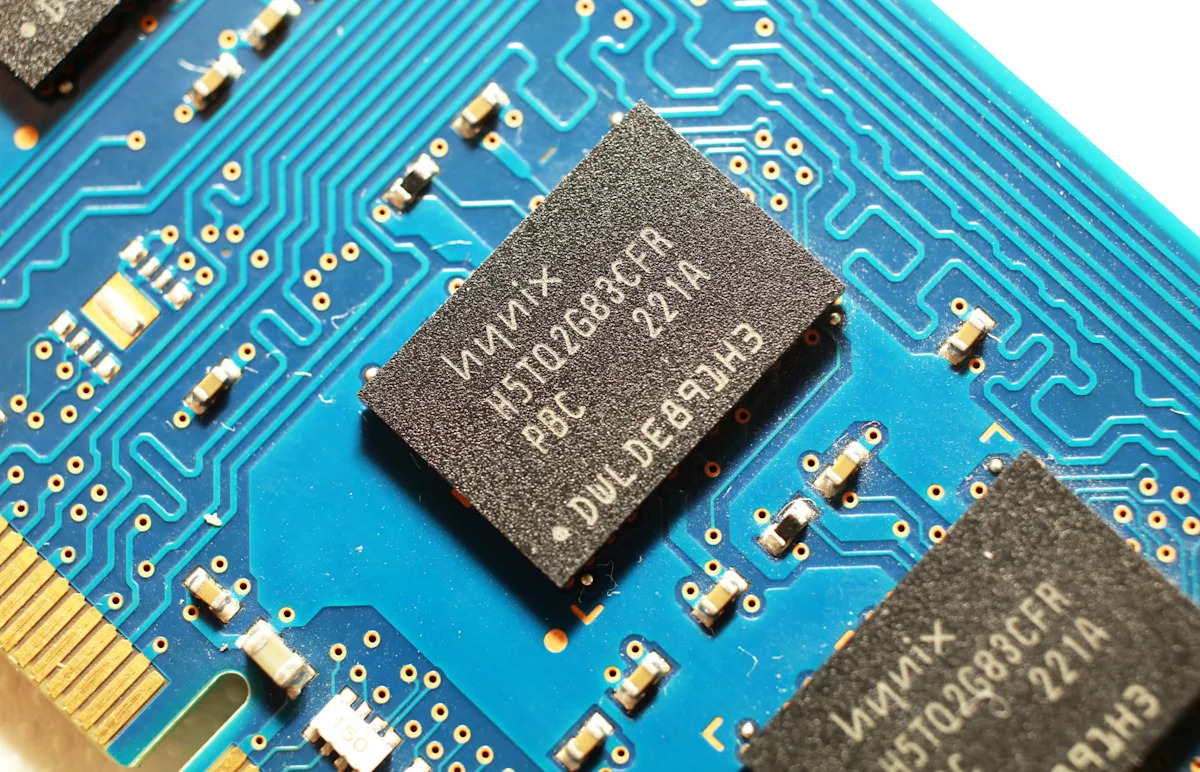 Micron, SK Hynix stocks sink as AI chip sell-off deepens