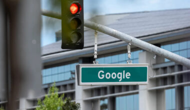 Google's extreme AI capex spending plans trigger a technical warning on the stock price