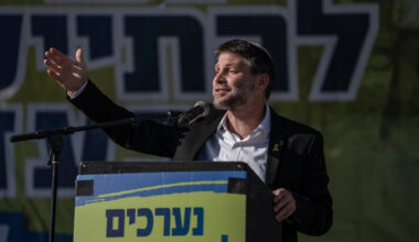 Israel sets up Gaza exclusion zone to prevent pro-settler march