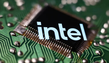 INTC, AMD, NVDA, AVGO: Chip Stocks Slide As Fresh US-Iran Strikes Test Peace Deal