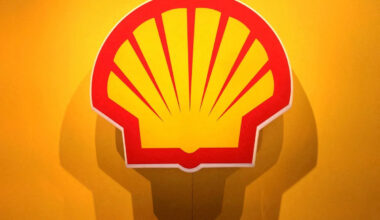 Shell boosted by oil price spike due to Iran war — but gas production takes a hit
