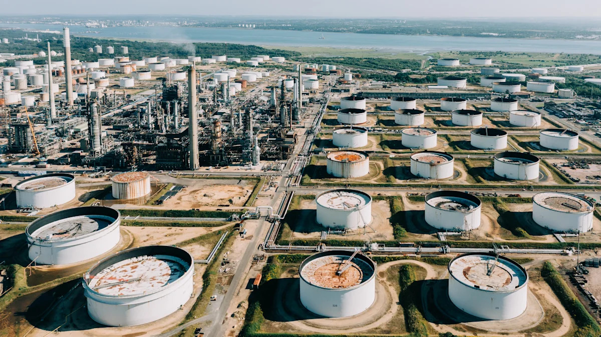 Oil prices rise as Trump vows to reinstate Hormuz strait blockade, charge 20% 'on all cargo shipped'