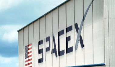 SpaceX stock loses more altitude with Starship set for test flight: What Wall Street is saying