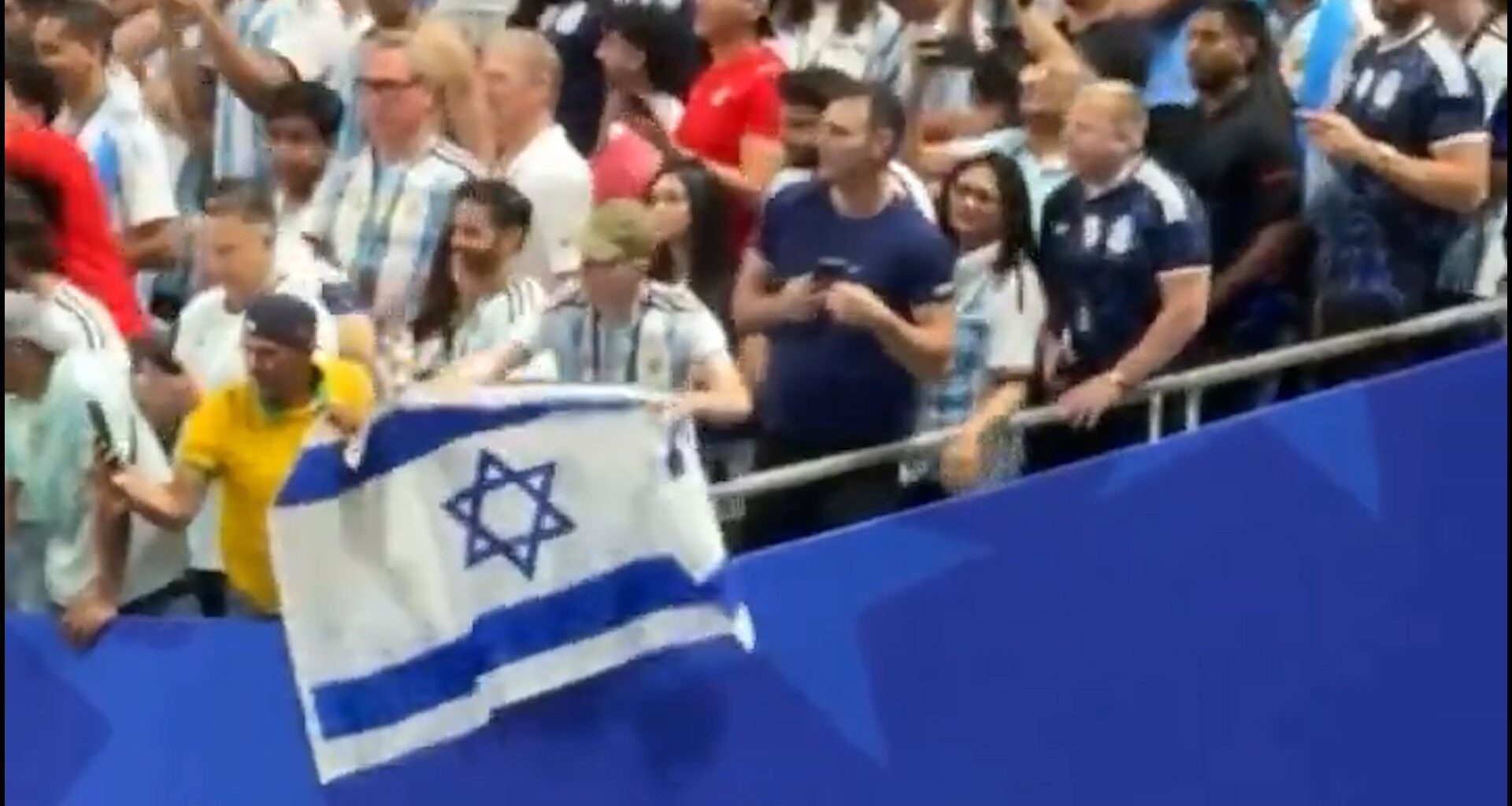 Argentina fan waves Israeli flag at World Cup match with Egypt | World Cup 2026