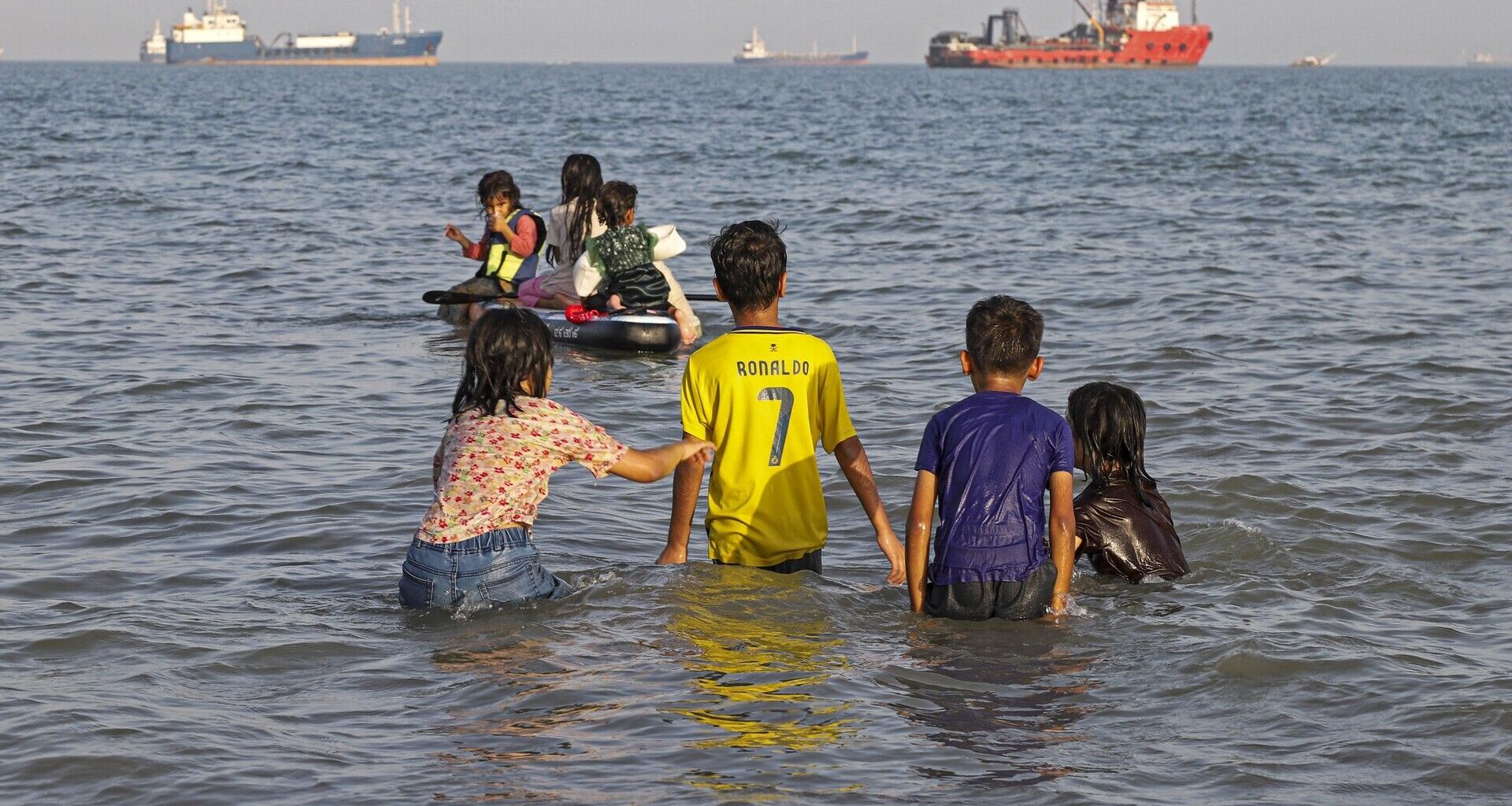 How Iran’s southern coast is bearing the brunt of US attacks | US-Israel war on Iran