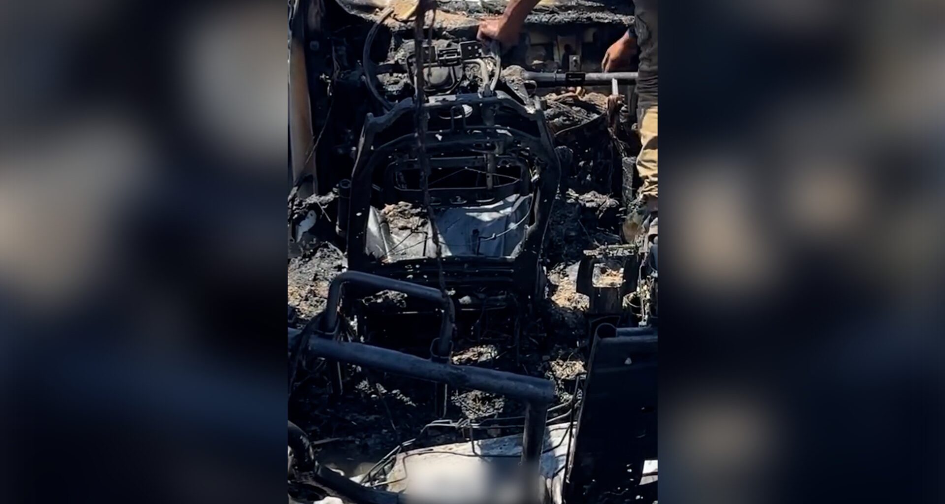Israeli strike leaves two Palestinians burnt beyond recognition | Gaza News