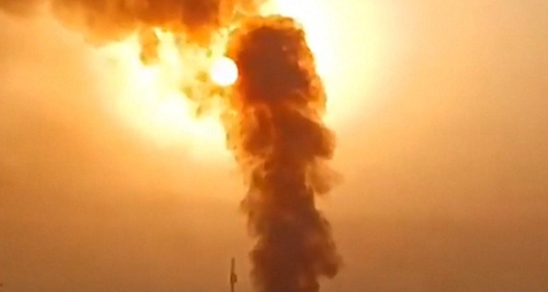 Smoke rises over southern Iran after renewed US attacks | US-Israel war on Iran