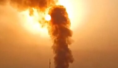 Smoke rises over southern Iran after renewed US attacks | US-Israel war on Iran
