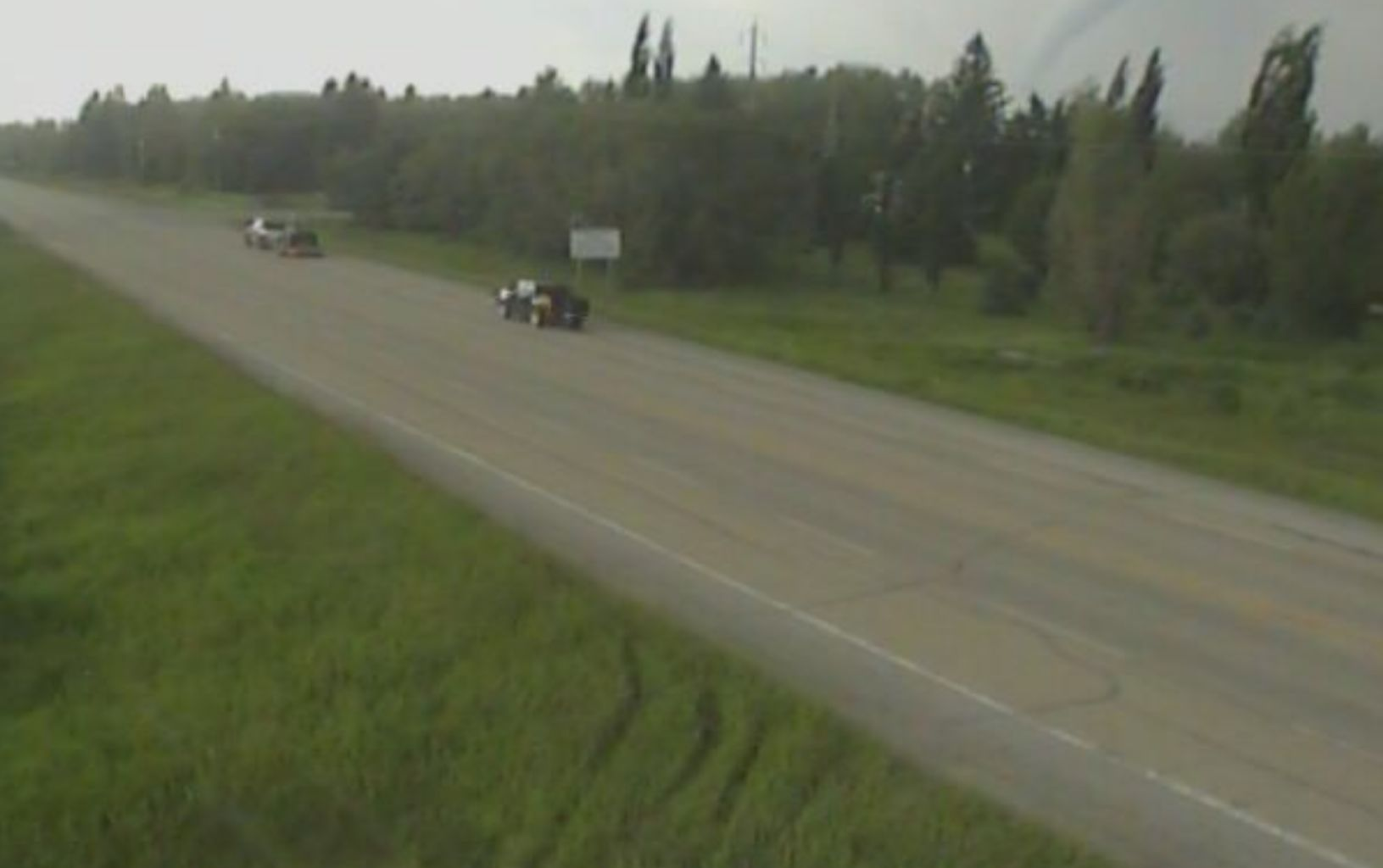 Tornado causes 'significant damage' to parts of west-central Alberta county