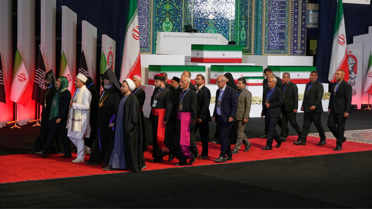 iranian-officials-khamenei-funeral