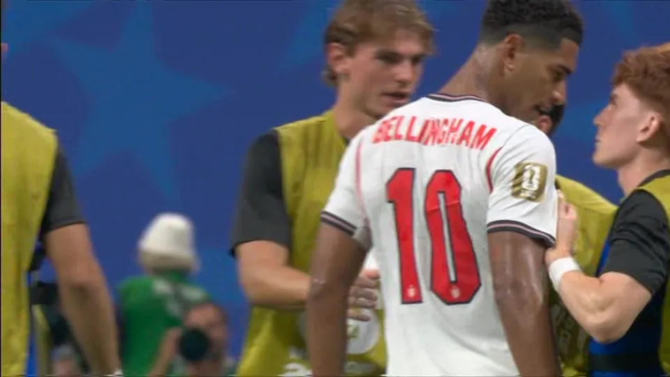 Jude Bellingham confronts Valentin Barco