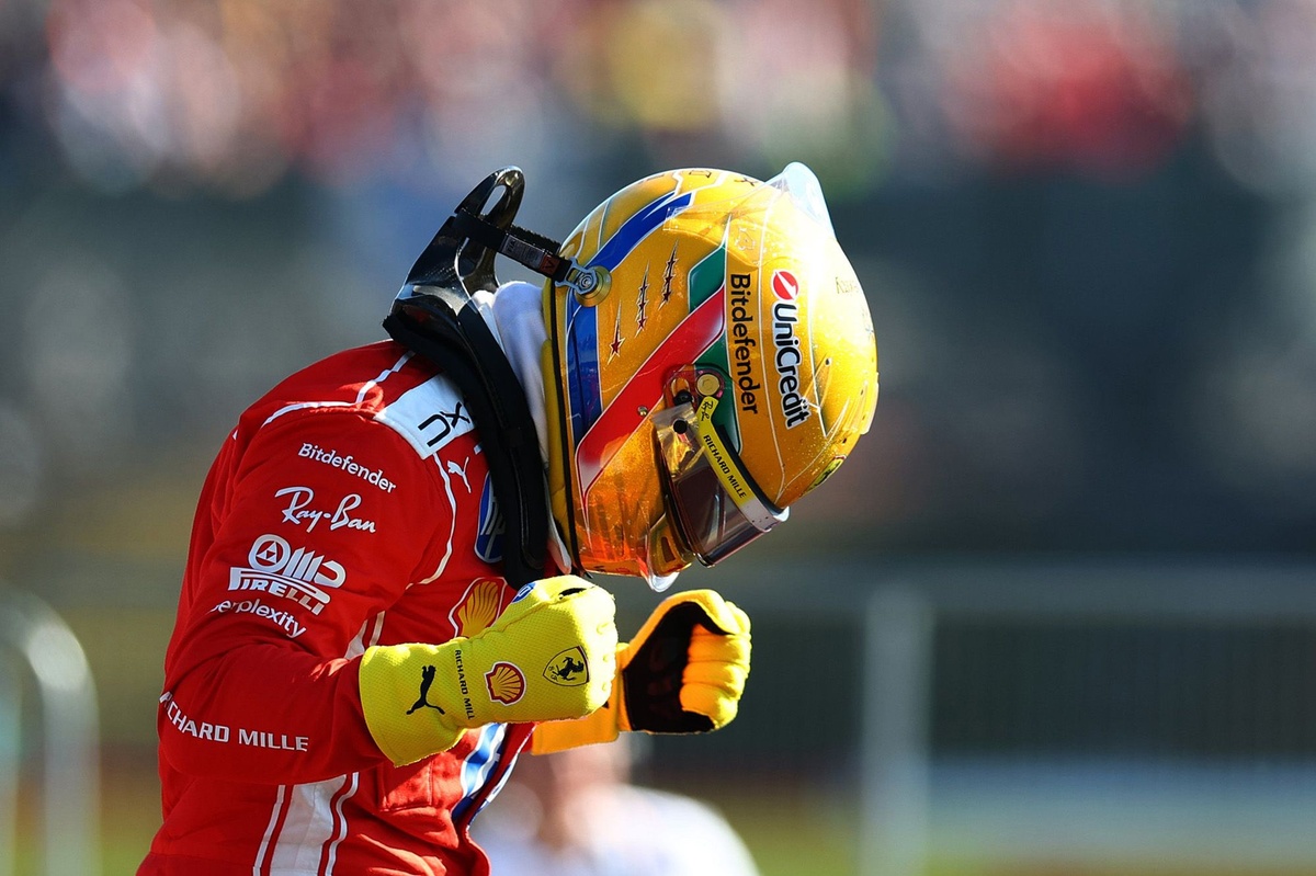 F1 British GP: Hamilton pips Antonelli to Silverstone sprint pole