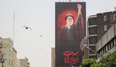 Mideast Live Updates: Iran Launches Attacks Across Gulf After Latest U.S. Strikes