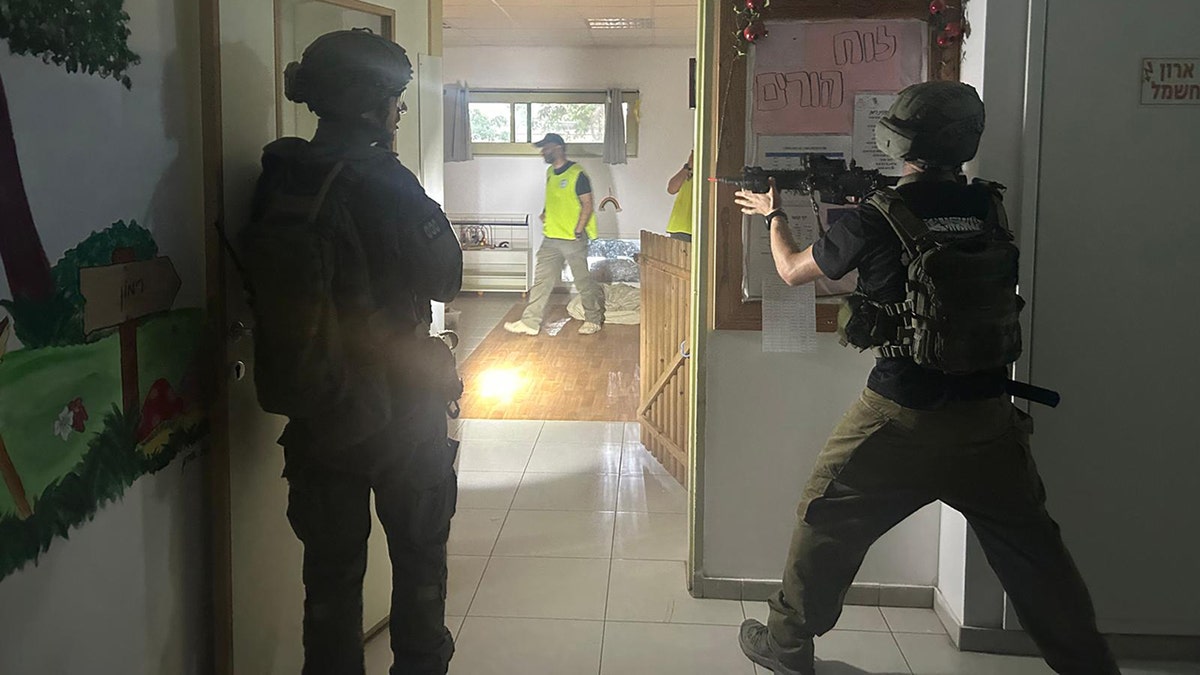 Israel civil defense team