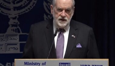 Huckabee: Israel 'the 436th congressional district' of US
