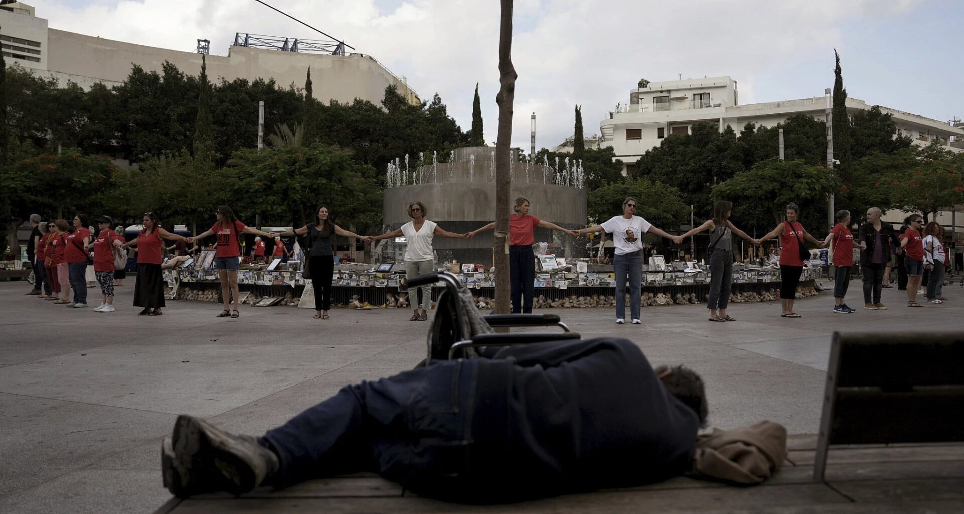 The Blogs: The War Against Jewish Grief: Even Jewish Grief Is Occupied | Victor Satya