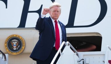 Trump flexes power in Arizona primaries as Democrats dodge far-left upset