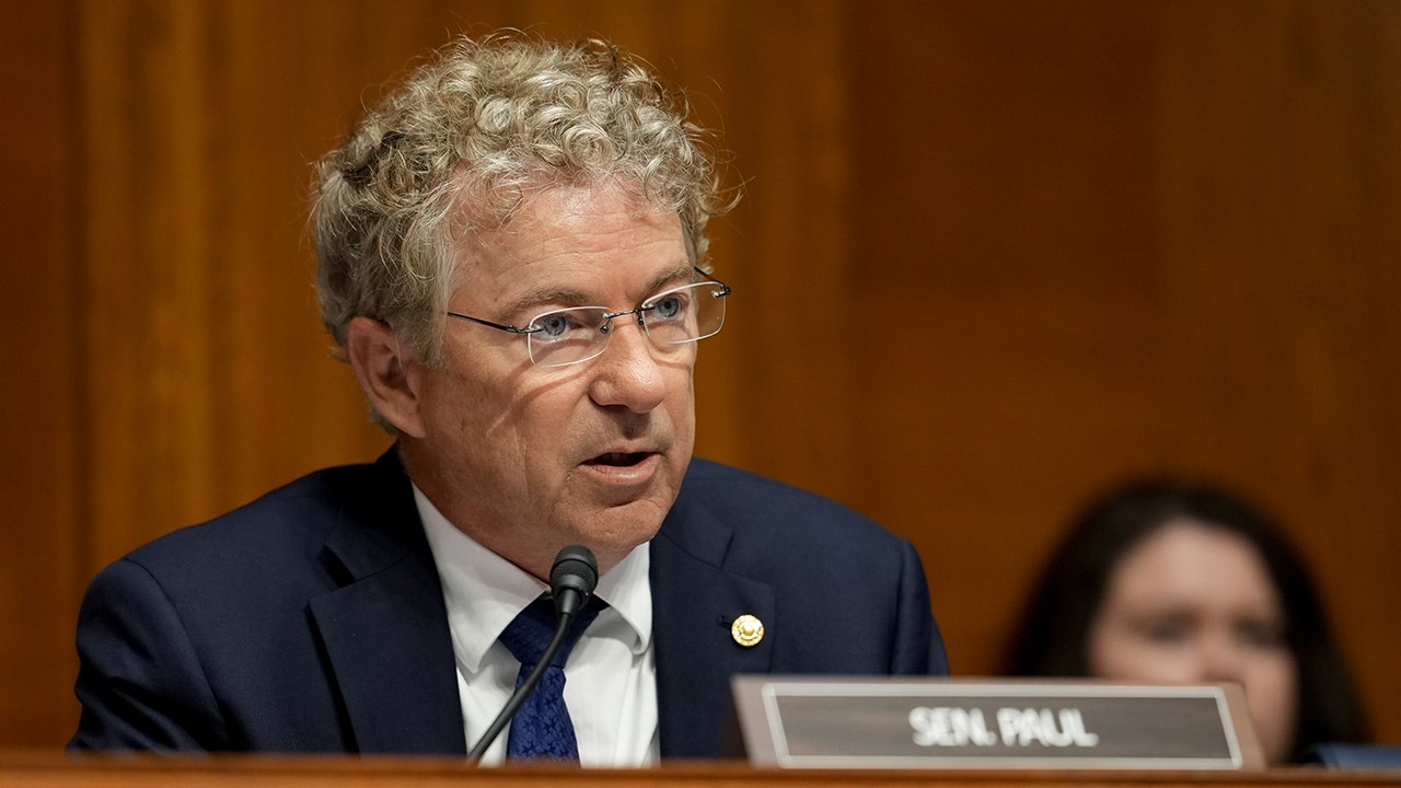 Rand Paul releases messages showing COVID paper authors' lab doubts