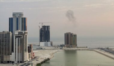 US strikes new targets in Iran as Tehran hits Gulf states, Hormuz shipping | US-Israel war on Iran News