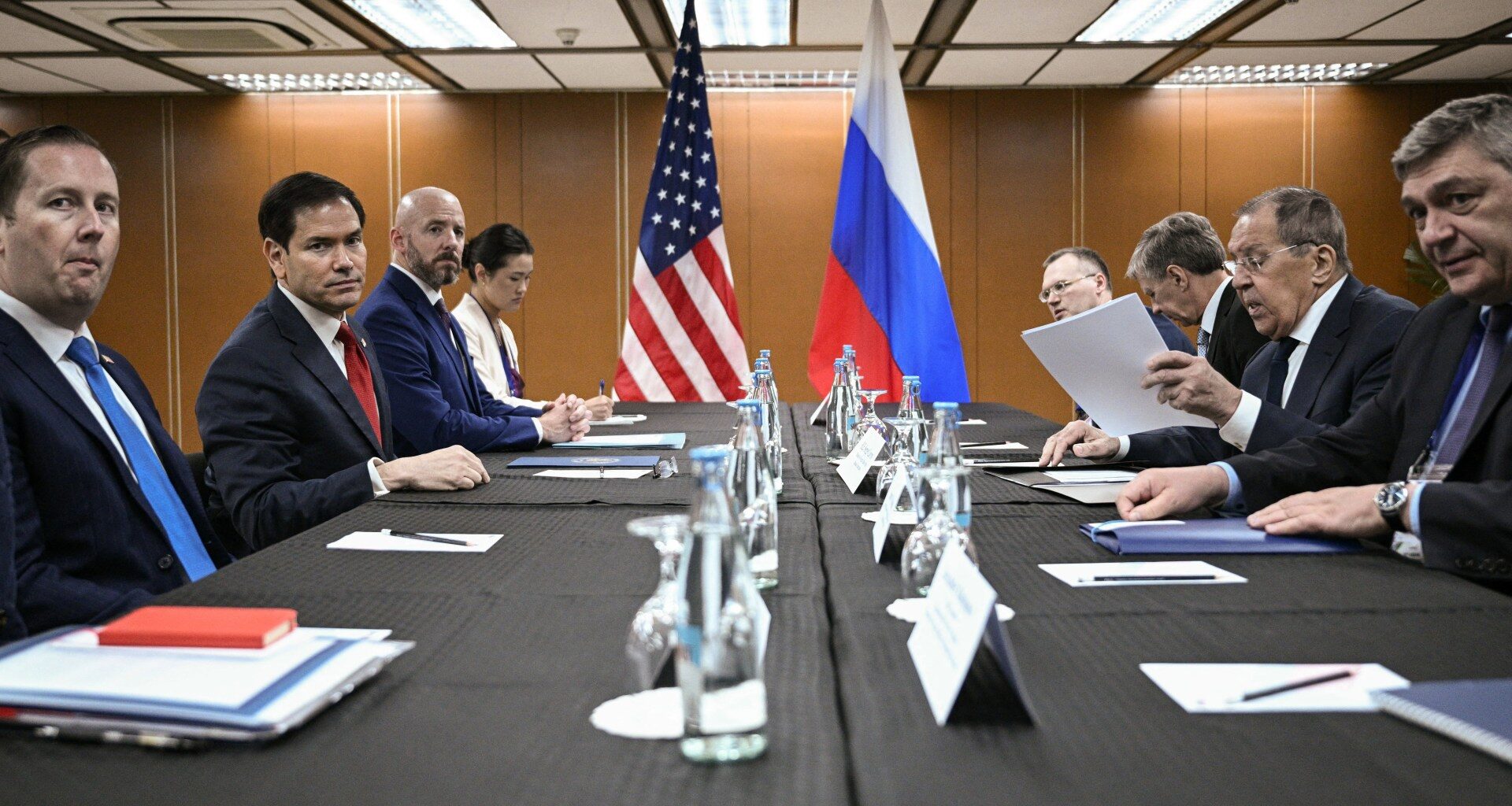 Top US and Russian diplomats discuss Ukraine war in Manila | Russia-Ukraine war News