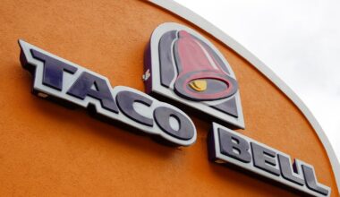 Cyclosporiasis outbreak possibly traced to lettuce from Mexico used by Taco Bell, source says
