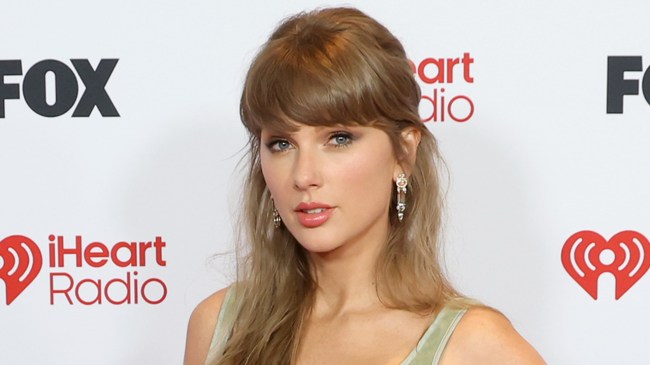 What's Taylor Swift's Wedding Dress Code with Travis Kelce?