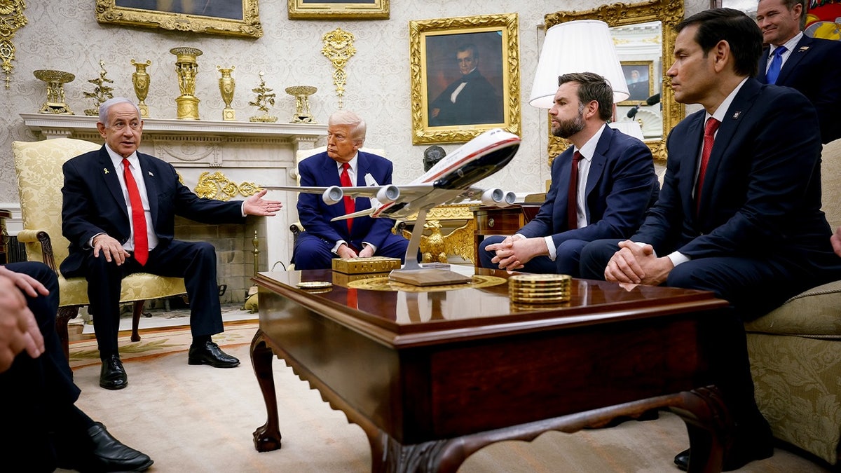 Netanyahu and Trump meet to speak about key issues at the White House including the War in Gaza and tariffs April 7th