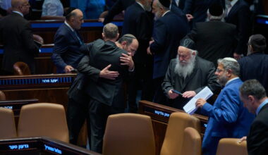 Israeli Knesset dissolves for Oct. 27 elections