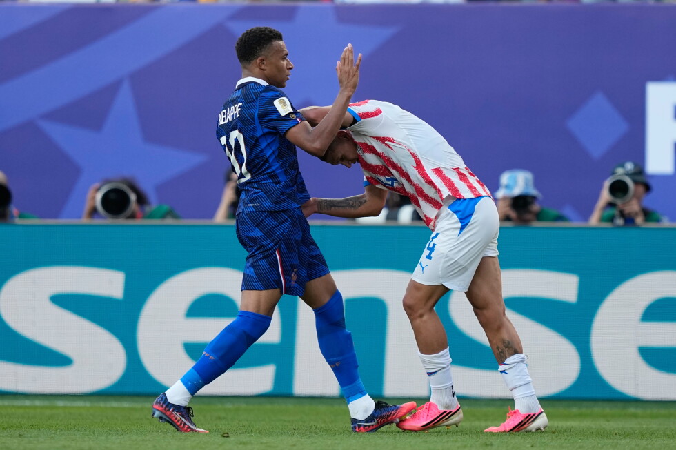 Paraguay gets physical in a heated World Cup loss to France