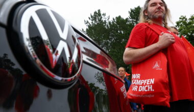 Volkswagen sales numbers drop 8.6% as automaker cuts models