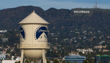 A judge hits pause on Paramount-Warner merger, giving states 2 weeks to fight $81B deal