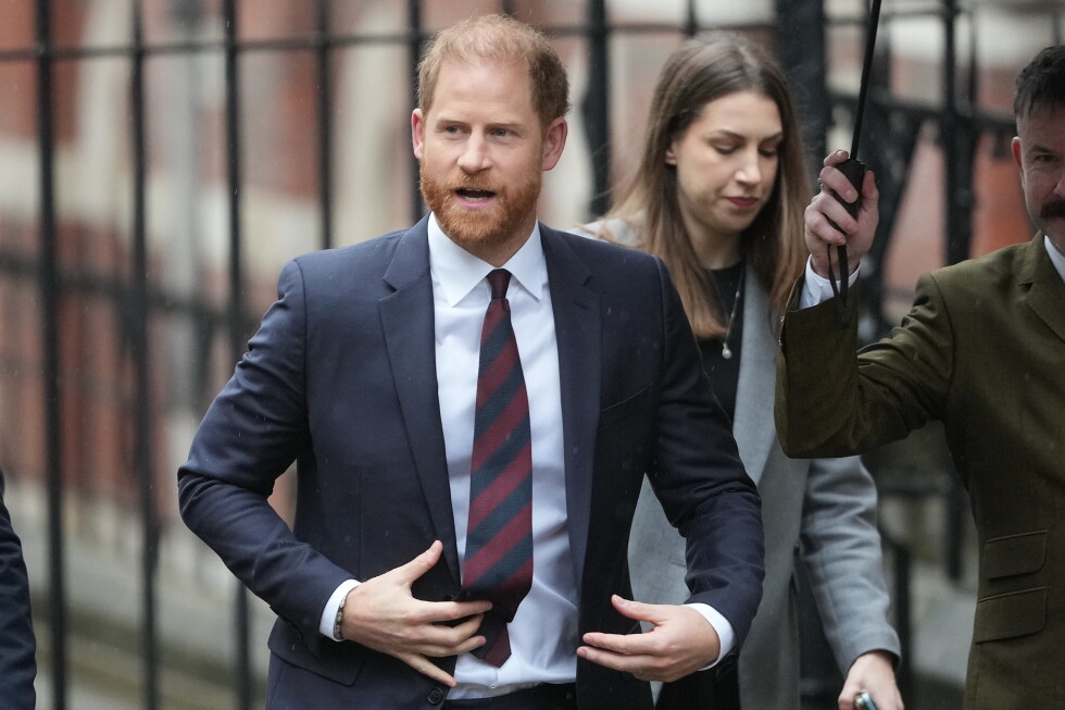 Judge dismisses Prince Harry's privacy invasion lawsuit against Daily Mail publisher