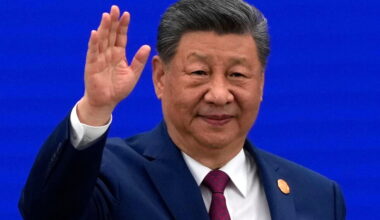 China's Xi calls for global AI rules amid US tech restrictions