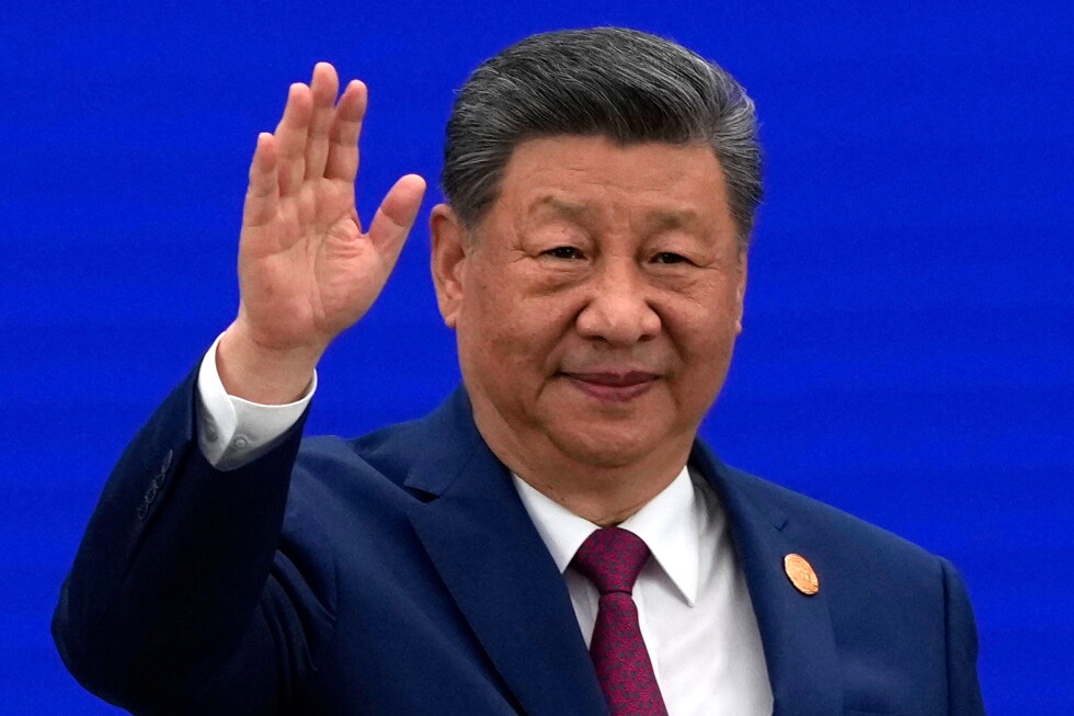 China's Xi calls for global AI rules amid US tech restrictions