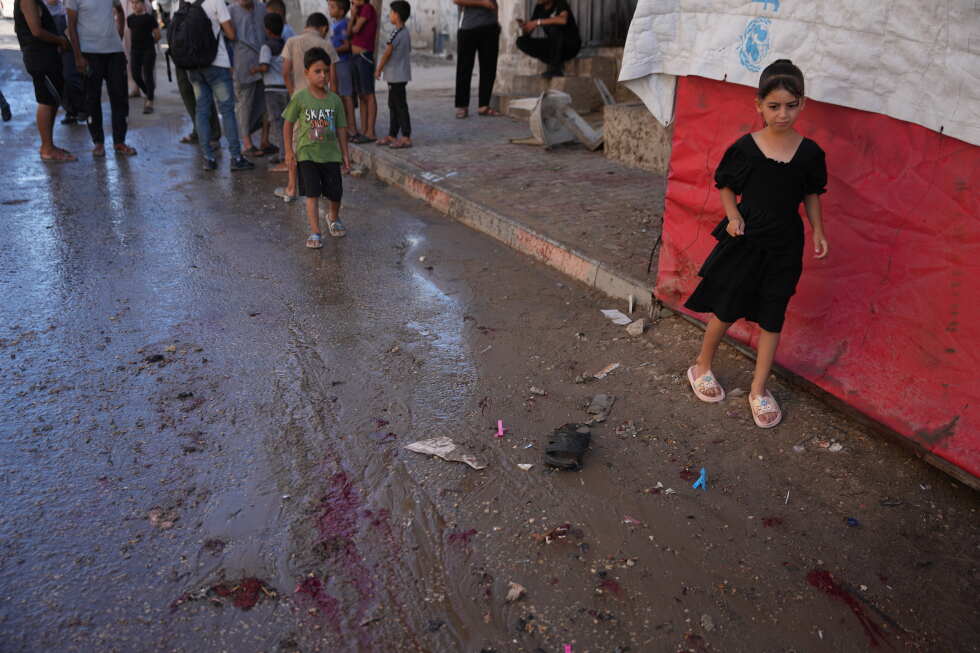 Israeli strike on Gaza kills 7 and wounds 22, local hospital says