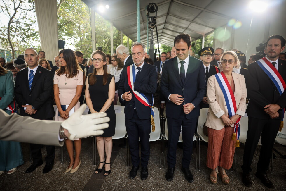 France remembers Vel d’Hiv roundup, a dark chapter in history