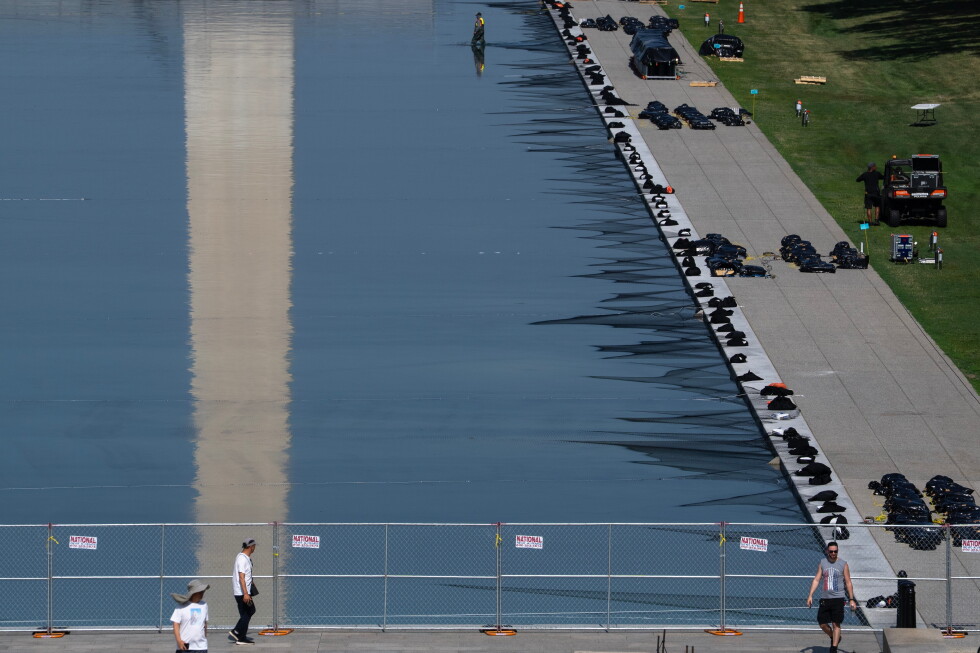 Trump administration won't seek new bids to repair the Reflecting Pool