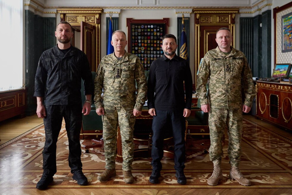 Zelenskyy gives Ukraine a new top general to fight Russia